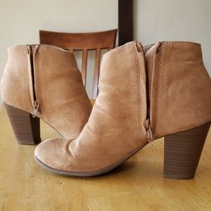 Old Navy suede ankle boots